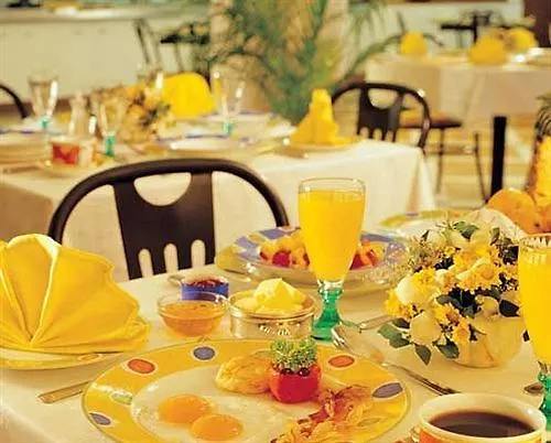 The Avenue Center Hotel Kochi