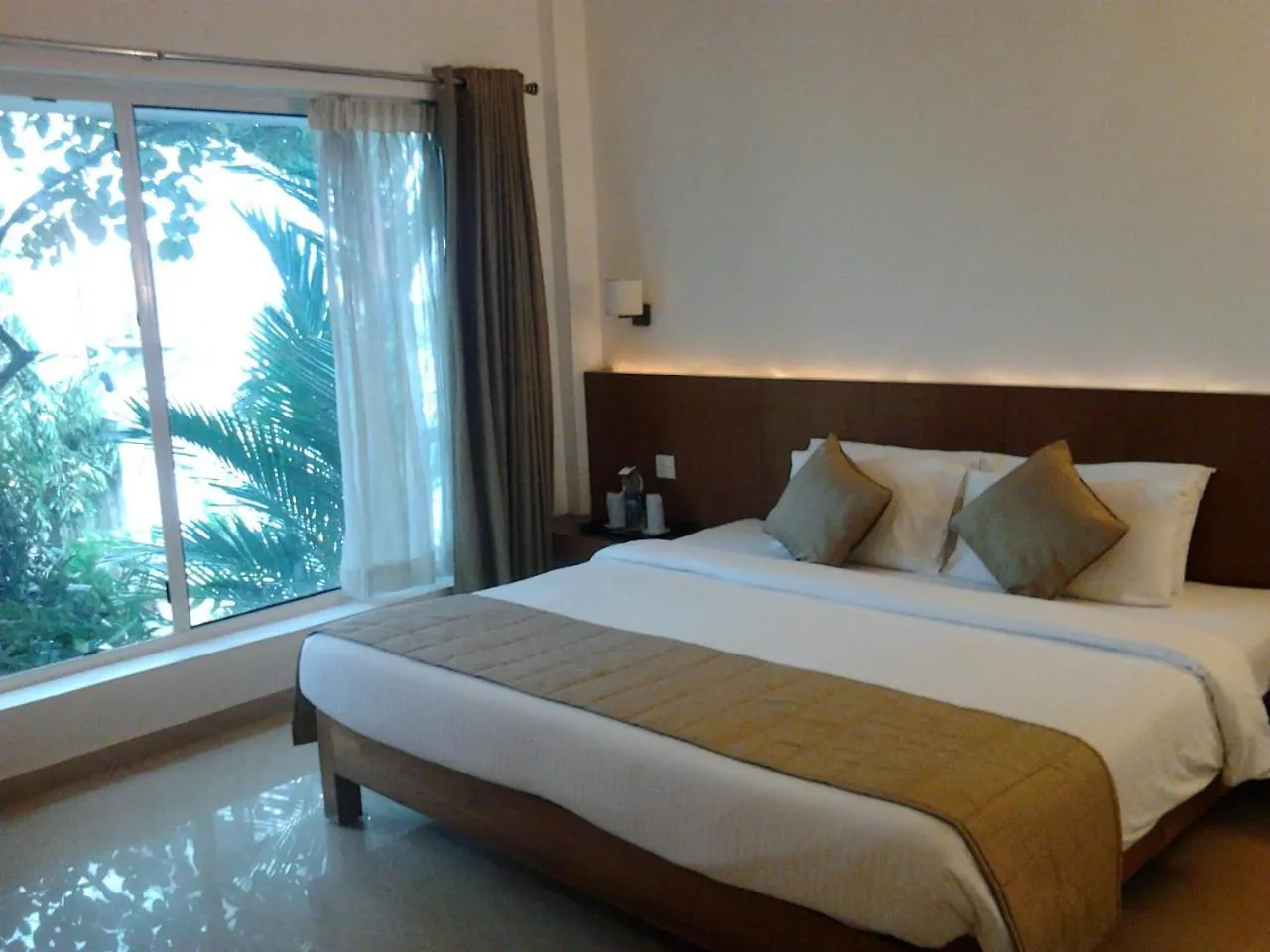 ****  The Avenue Center Hotel Kochi Indie