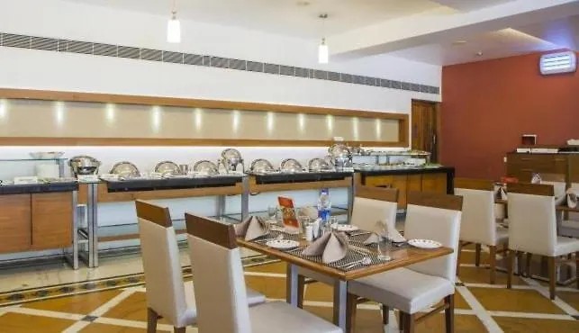 The Avenue Center Hotel Kochi Indie