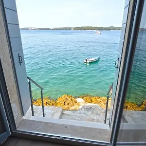 Arnolongo Sea View Apartment