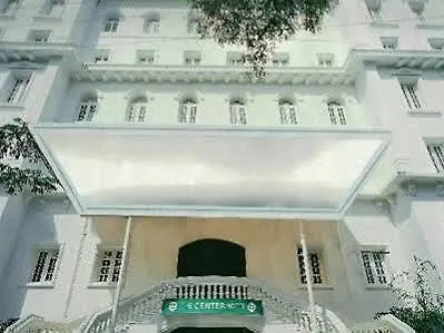 ****  The Avenue Center Hotel Kochi India
