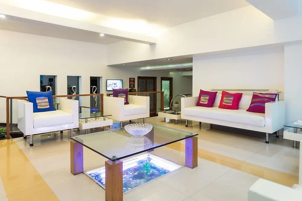 The Avenue Center Hotel Kochi
